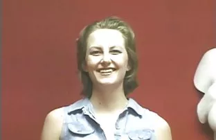 XXX 3D Miệng với con Gà và tình với trans