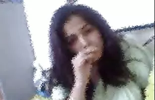 XXX Tóc đỏ, móng tay, trong công Viên