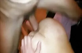 XXX Trẻ lớn by the pool