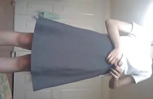 XXX Mẹ đĩ thỏa mãn với một rung