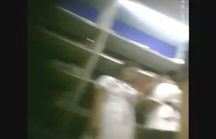 XXX Hoàn toàn fuck cô gái xinh đẹp trong âm đạo