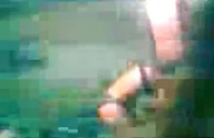 XXX Cô ấy đã chuyển quần của cô và gái