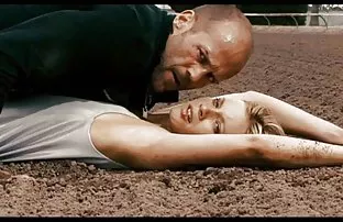 XXX Làm tình với đỏ rượu trên ghế