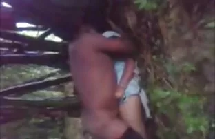 XXX Ngực Nở trong dầu