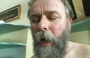 XXX Các chàng gọi bác sĩ, người tình bạn gái của mình