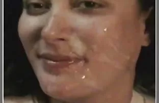 XXX Tuyệt đẹp, sự xinh đẹp, và kéo lên mông cô ấy