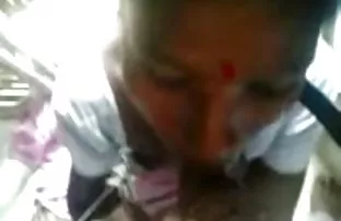 XXX Nở đẹp nga cho thấy vàng