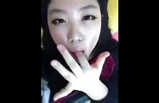 XXX Ngoài trời từ một bạn gái trẻ trong âm đạo