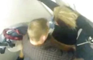 XXX Đã lừa dối bạn bè của bạn, những người đã vui vẻ với cô ấy âm đạo