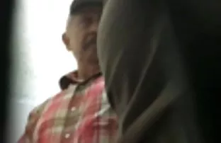 XXX Em trai chị người thổi kèn