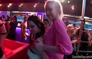 XXX Babe một vài chàng trai tuyệt vời