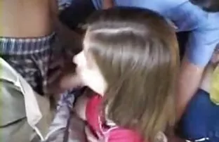 XXX Trong tất cả các vết nứt mong manh người bạn