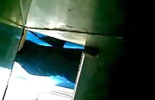 XXX Gái mạnh mẽ boner của bạn trai của mình